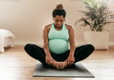 1800x1200_pregnant_woman_exercising_other